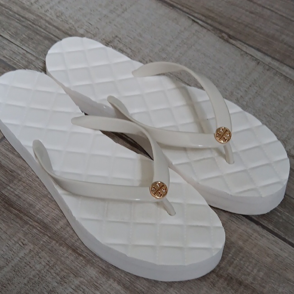 TORY BURCH..WILLA PLATFORM FLIP FLOPS..SIZE 10